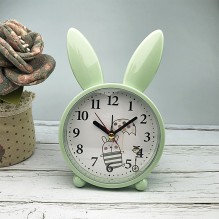 Дитячий настільний годинник-будильник Милий кролик. Світло-зелений