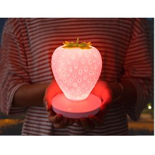Силіконовий LED світильник-нічник Полуниця. Рожевий